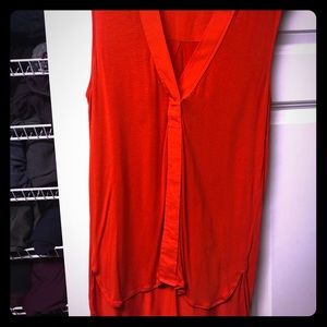 . Banana sleeveless blouse